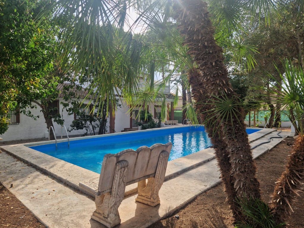 5 soveværelse Villa til salg i Alicante by med swimmingpool - € 370.000 (Ref: 9361974)