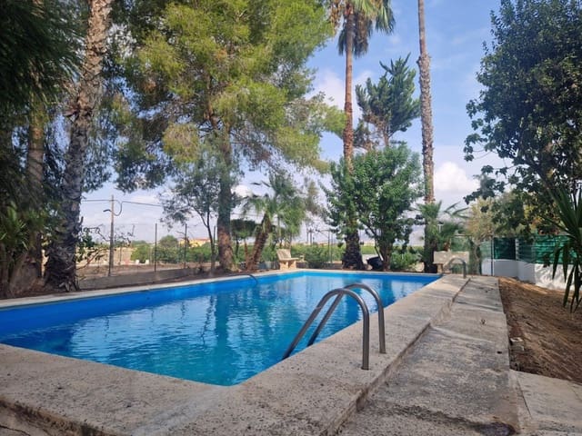 5 sovrum Villa till salu i Alicante stad med pool - 370 000 € (Ref: 9361974)