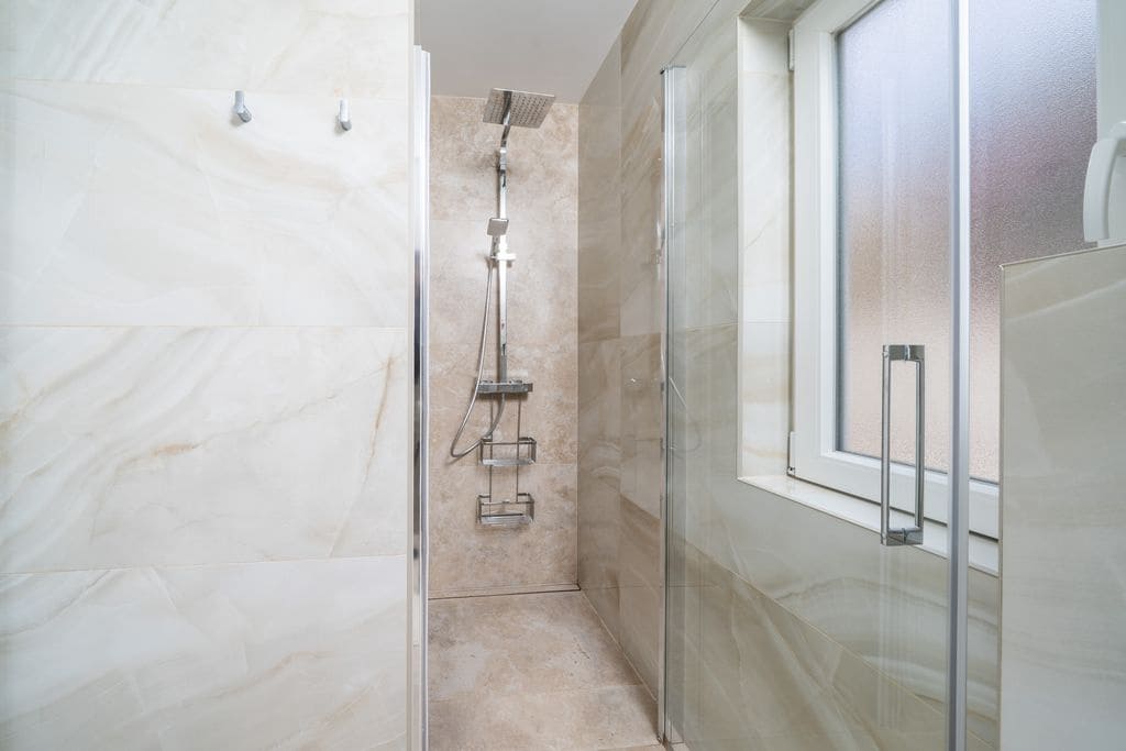 4 chambre Villa/Maison à vendre à Torrevieja avec piscine garage - 990 000 € (Ref: 9361975)