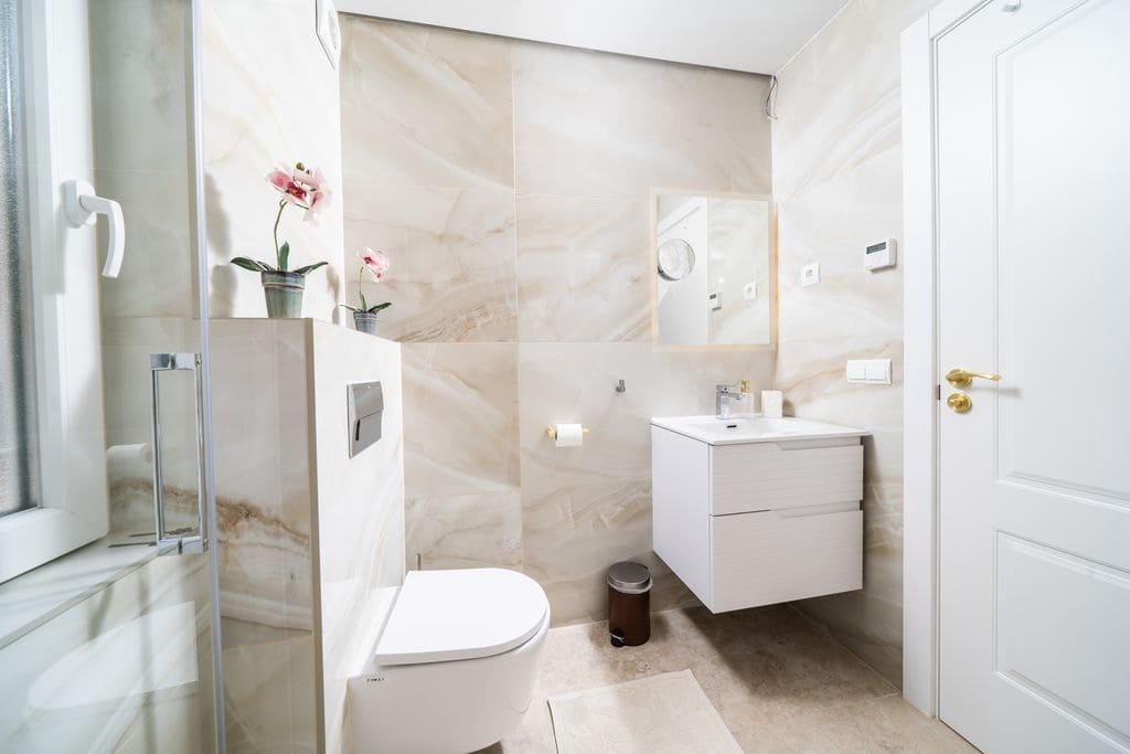 4 chambre Villa/Maison à vendre à Torrevieja avec piscine garage - 990 000 € (Ref: 9361975)