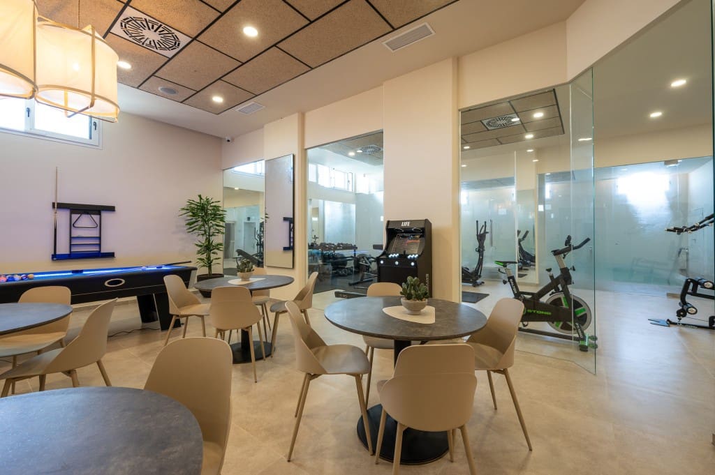 2 soveværelse Penthouse til salg i Nerja med swimmingpool - € 682.900 (Ref: 9371769)