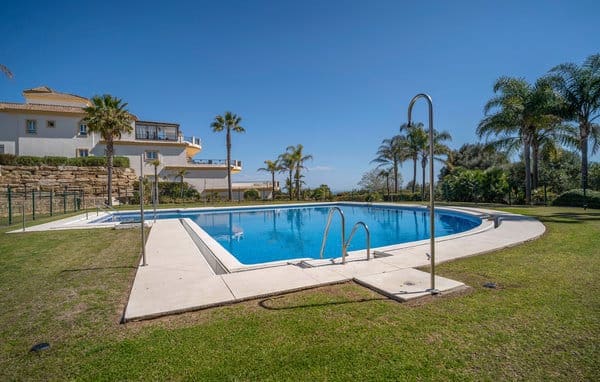 3 soveværelse Lejlighed til salg i Sotogrande med swimmingpool garage - € 550.000 (Ref: 9371770)