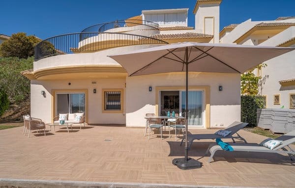 3 soveværelse Lejlighed til salg i Sotogrande, San Roque med swimmingpool garage - € 550.000 (Ref: 9371770)
