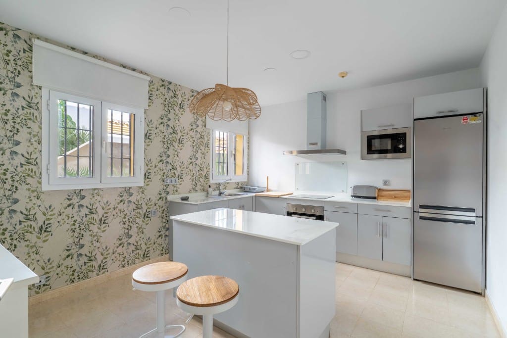 3 soveværelse Lejlighed til salg i Sotogrande med swimmingpool garage - € 550.000 (Ref: 9371770)