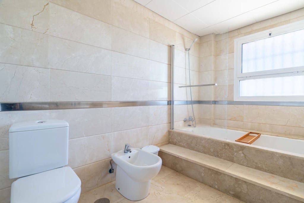 3 soveværelse Lejlighed til salg i Sotogrande med swimmingpool garage - € 550.000 (Ref: 9371770)