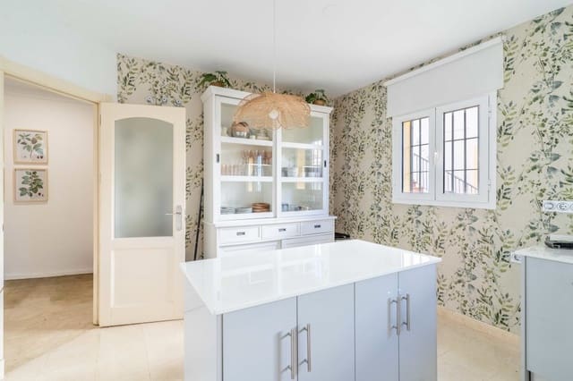 3 soverom Leilighet til salgs i Sotogrande, San Roque med svømmebasseng garasje - € 550 000 (Ref: 9371770)