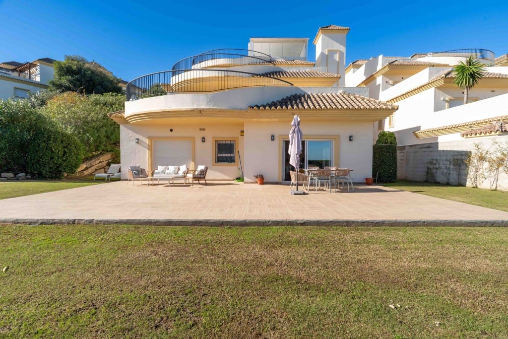 3 soveværelse Lejlighed til salg i Sotogrande med swimmingpool garage - € 550.000 (Ref: 9371770)
