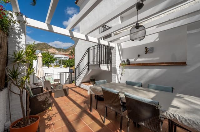 5 soverom Villa til salgs i Torrequebrada, Benalmádena med svømmebasseng garasje - € 995 000 (Ref: 9371771)