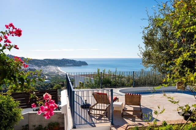 4 soveværelse Villa til salg i La Herradura, Almuñécar med swimmingpool garage - € 890.000 (Ref: 9378762)