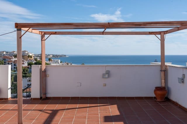 2 bedroom Penthouse for sale in Mijas Costa, Mijas with pool garage - € 439,000 (Ref: 9382396)
