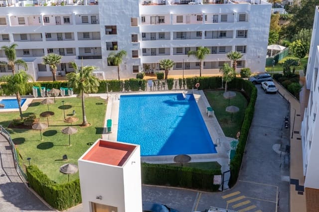 2 bedroom Penthouse for sale in Mijas Costa, Mijas with pool garage - € 439,000 (Ref: 9382396)