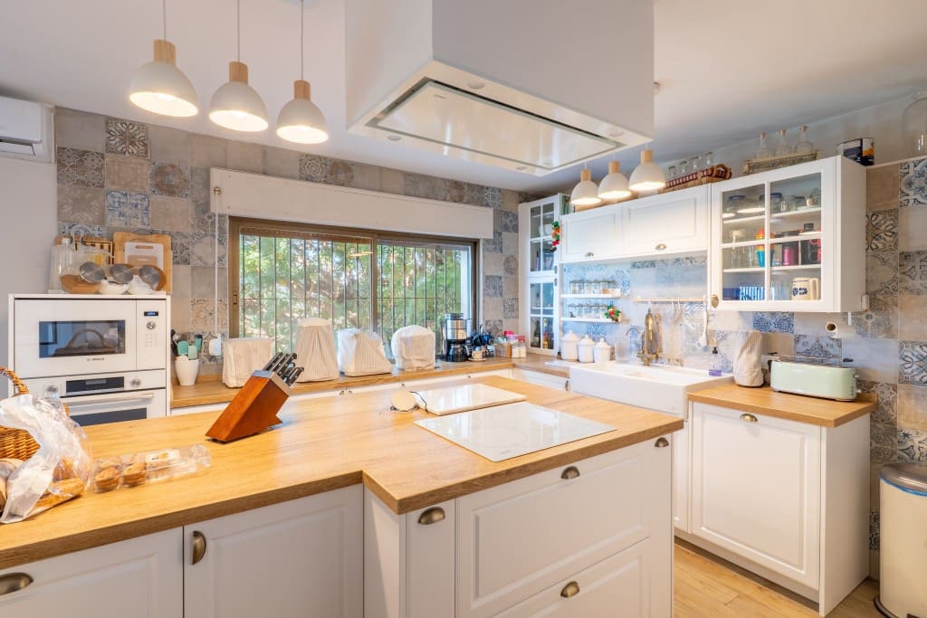 7 quarto Moradia para venda em Alhaurin de la Torre com piscina - 790 000 € (Ref: 9387516)