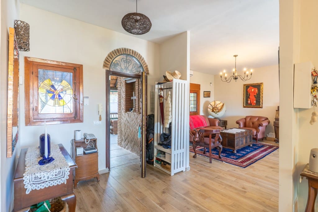 7 quarto Moradia para venda em Alhaurin de la Torre com piscina - 790 000 € (Ref: 9387516)