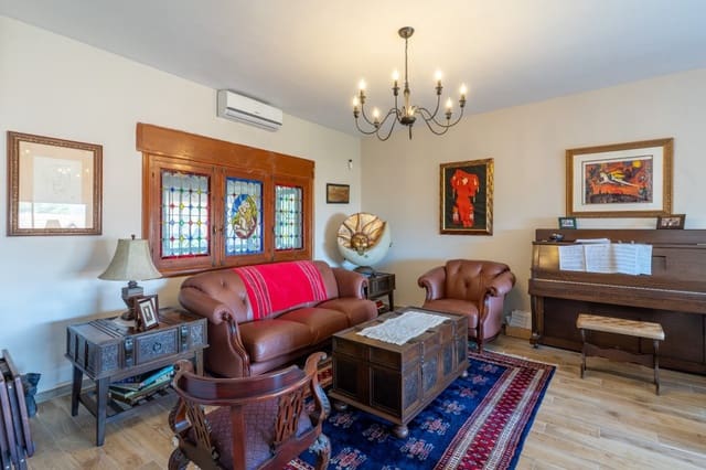 7 camera da letto Villa in vendita in Alhaurín de la Torre con piscina - 790.000 € (Rif: 9387516)