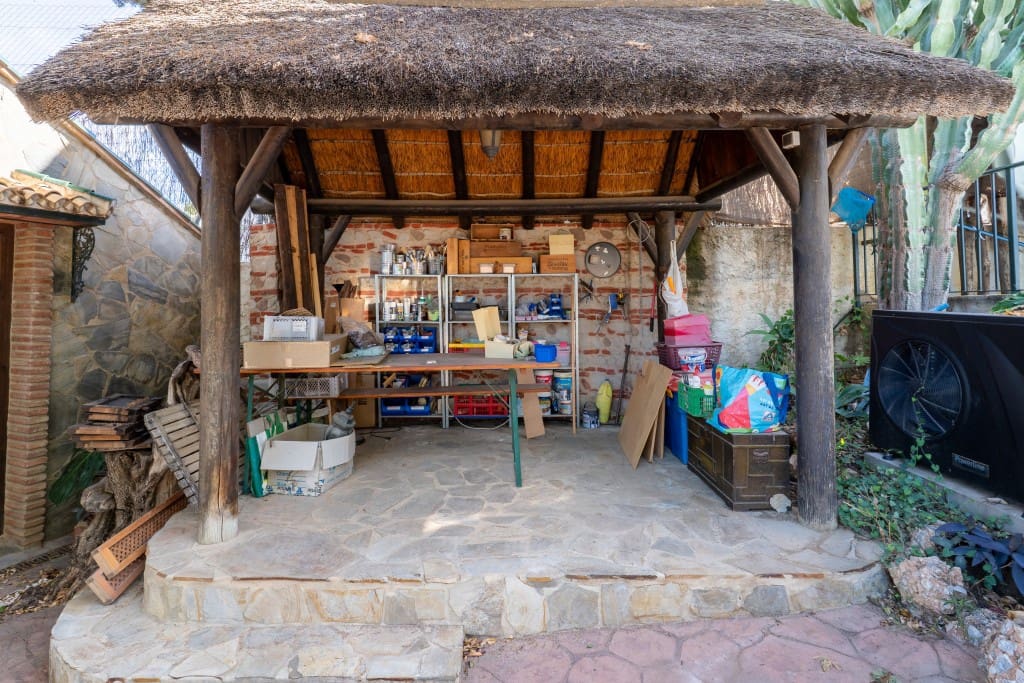 7 quarto Moradia para venda em Alhaurin de la Torre com piscina - 790 000 € (Ref: 9387516)