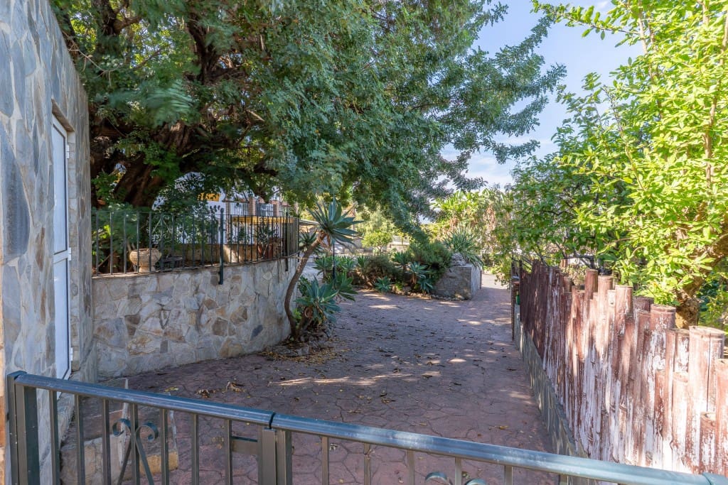 7 quarto Moradia para venda em Alhaurin de la Torre com piscina - 790 000 € (Ref: 9387516)