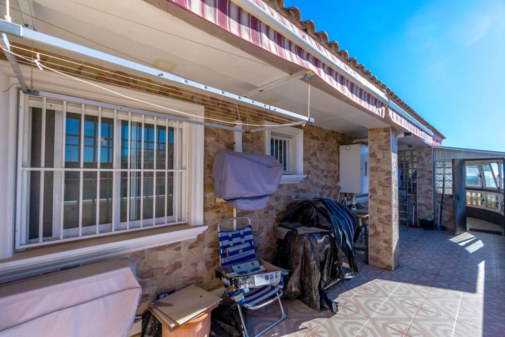 3 soveværelse Penthouse til salg i Torrevieja med garage - € 314.900 (Ref: 9395757)