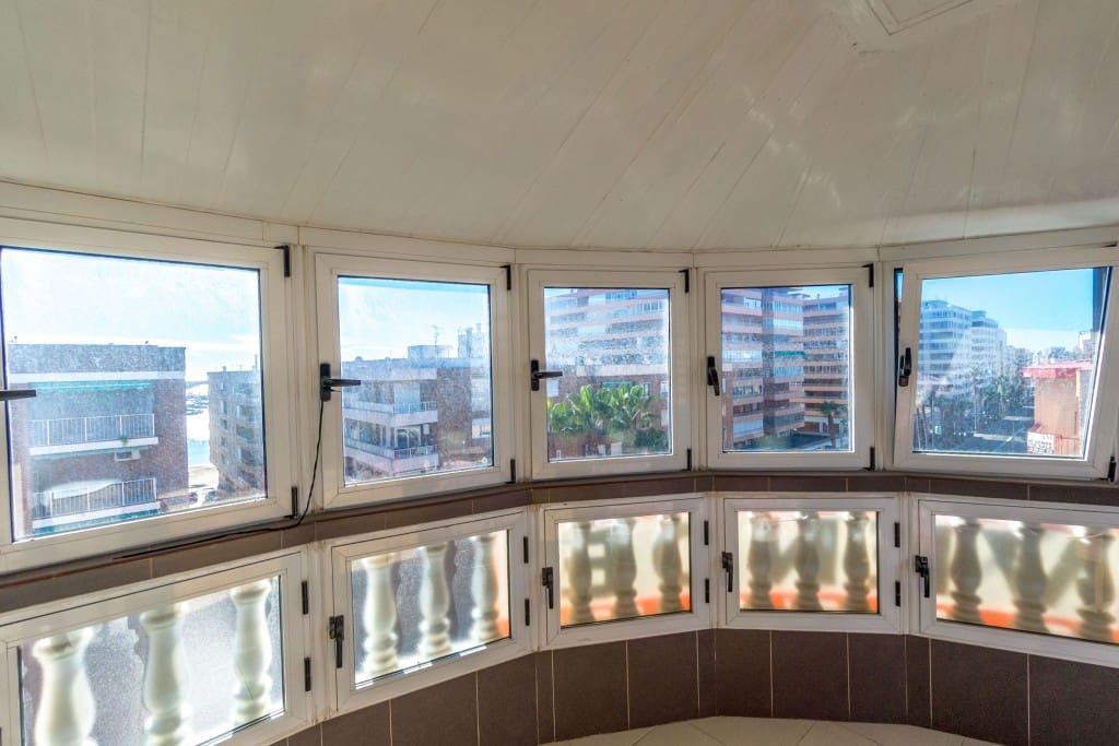 3 soveværelse Penthouse til salg i Torrevieja med garage - € 314.900 (Ref: 9395757)