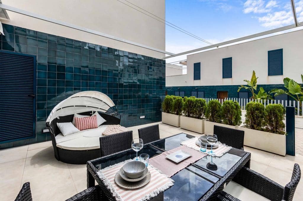 2 makuuhuone Huoneisto myytävänä paikassa Playa Flamenca mukana uima-altaan 
autotalli - 289 000 € (Ref: 9410630)