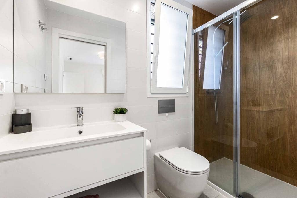 2 makuuhuone Huoneisto myytävänä paikassa Playa Flamenca mukana uima-altaan 
autotalli - 289 000 € (Ref: 9410630)