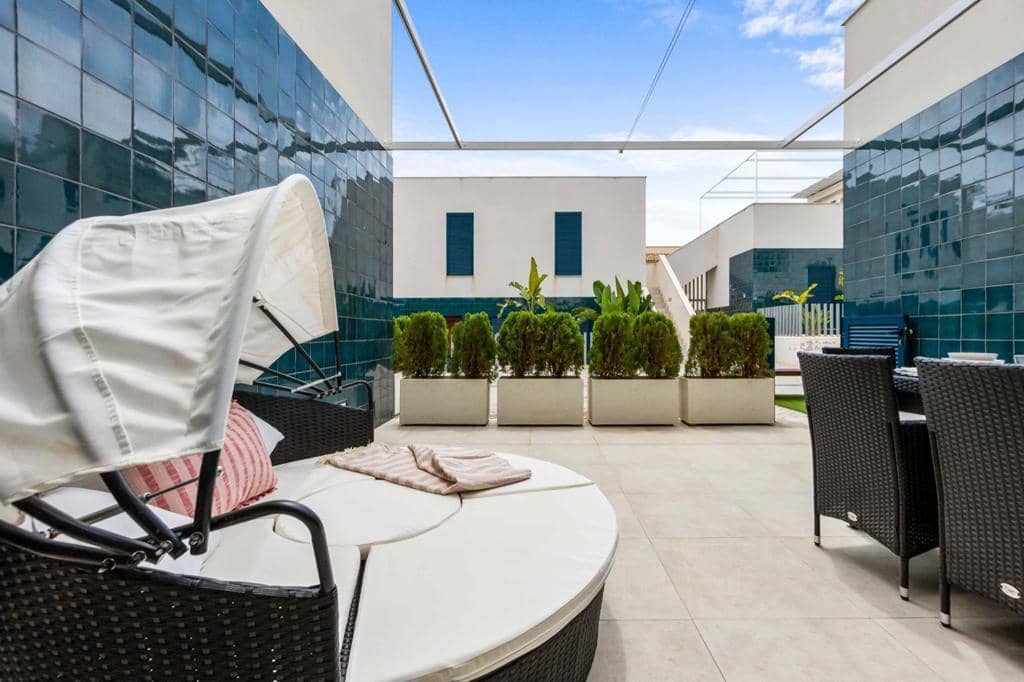 2 makuuhuone Huoneisto myytävänä paikassa Playa Flamenca mukana uima-altaan 
autotalli - 289 000 € (Ref: 9410630)