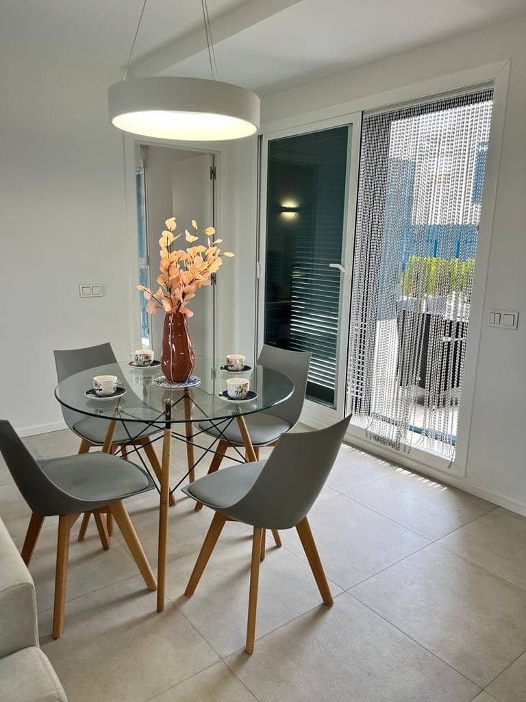 2 makuuhuone Huoneisto myytävänä paikassa Playa Flamenca mukana uima-altaan 
autotalli - 289 000 € (Ref: 9410630)