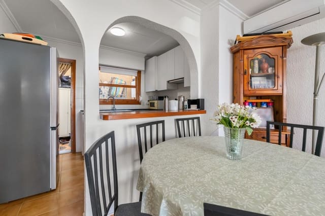 2 makuuhuone Omakotitalo myytävänä paikassa Torrevieja - 149 500 € (Ref: 9410631)