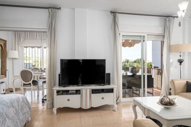 4 slaapkamer Villa te koop in Nerja met zwembad garage - € 670.000 (Ref: 9410632)