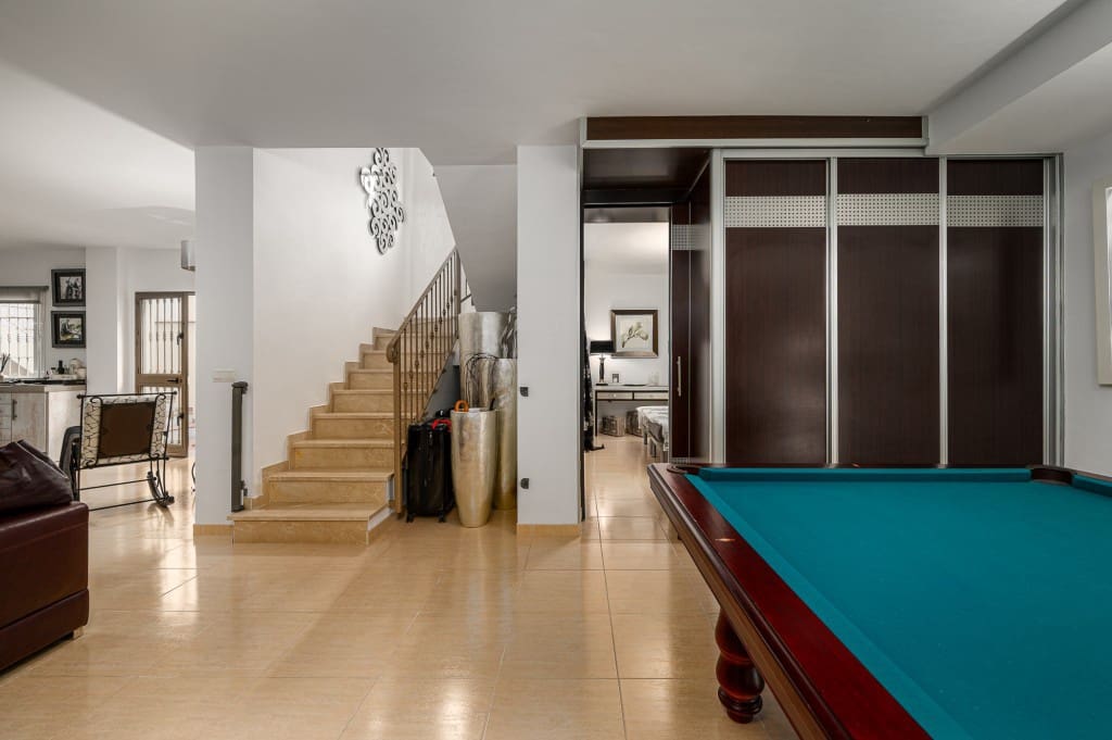 4 chambre Villa/Maison à vendre à Nerja avec piscine garage - 670 000 € (Ref: 9410632)