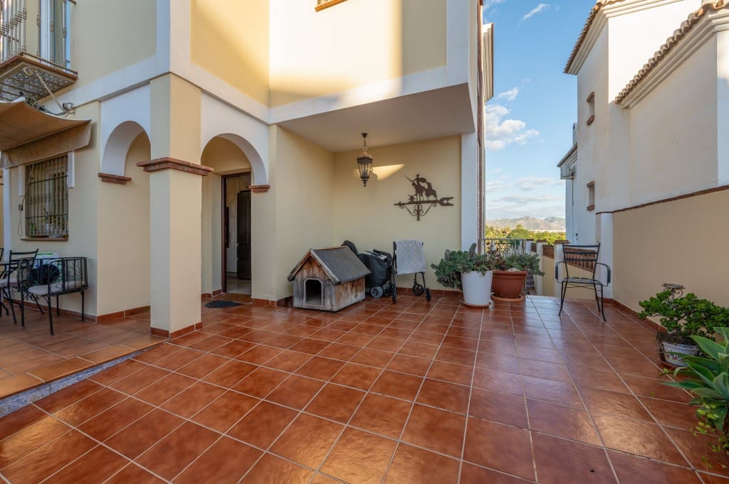 4 chambre Villa/Maison à vendre à Nerja avec piscine garage - 670 000 € (Ref: 9410632)