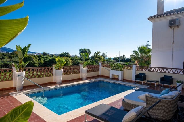 4 slaapkamer Villa te koop in Nerja met zwembad garage - € 670.000 (Ref: 9410632)