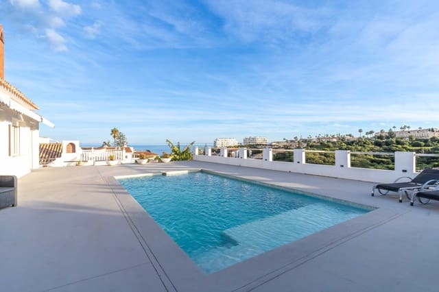 2 makuuhuone Huvila myytävänä paikassa Mijas Costa, Mijas mukana uima-altaan 
autotalli - 799 000 € (Ref: 9410633)