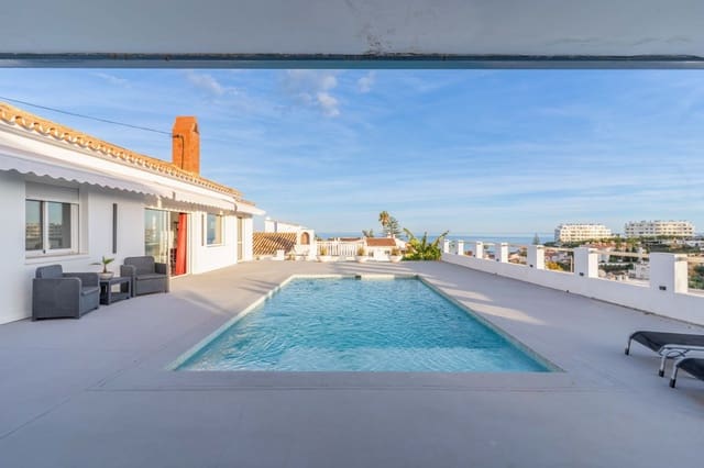 2 makuuhuone Huvila myytävänä paikassa Mijas Costa, Mijas mukana uima-altaan 
autotalli - 799 000 € (Ref: 9410633)