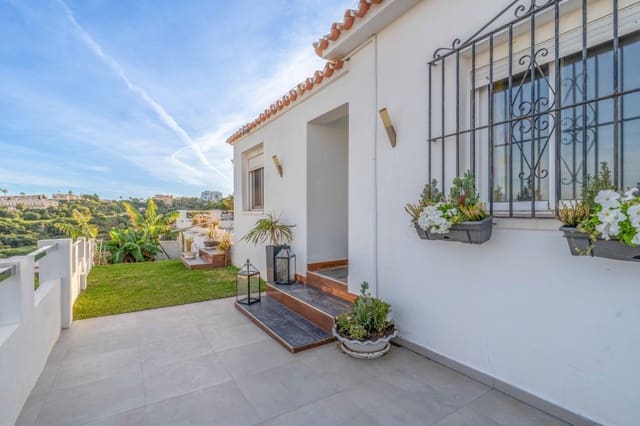 2 makuuhuone Huvila myytävänä paikassa Mijas Costa, Mijas mukana uima-altaan 
autotalli - 799 000 € (Ref: 9410633)