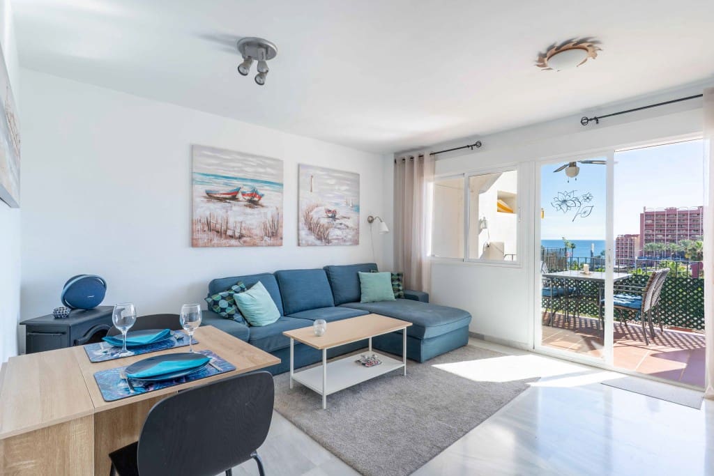 2 sovrum Lägenhet till salu i Benalmadena Costa med pool - 329 000 € (Ref: 9413701)