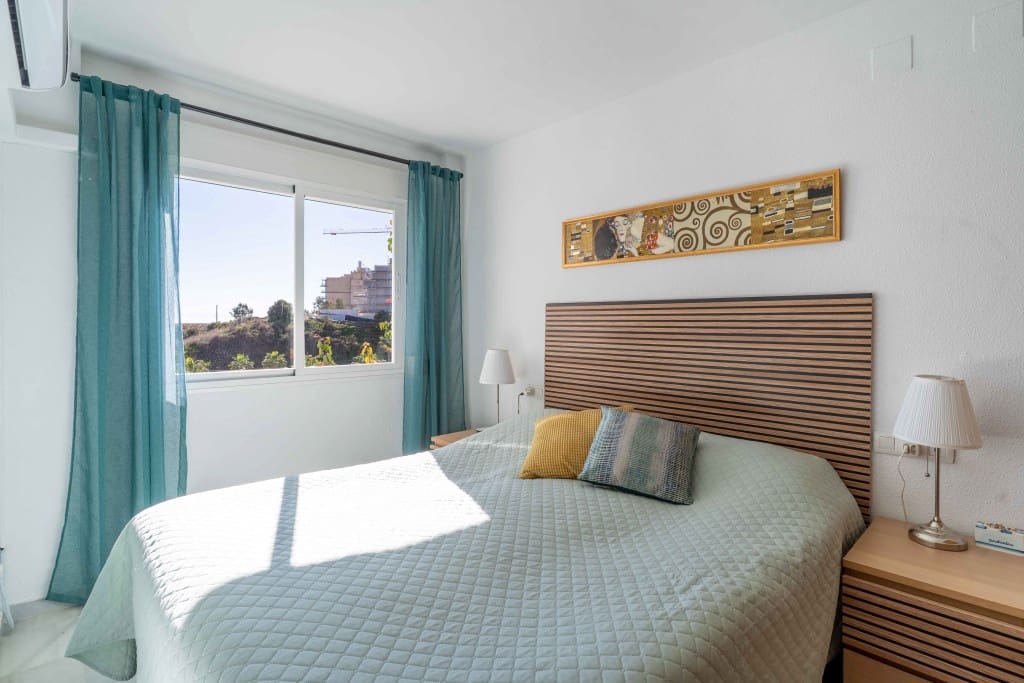 2 sovrum Lägenhet till salu i Benalmadena Costa med pool - 329 000 € (Ref: 9413701)