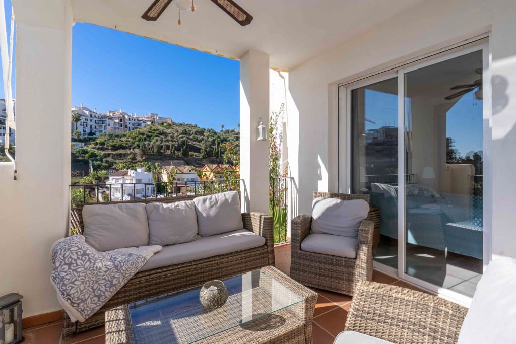 2 sovrum Lägenhet till salu i Benalmadena Costa med pool - 329 000 € (Ref: 9413701)