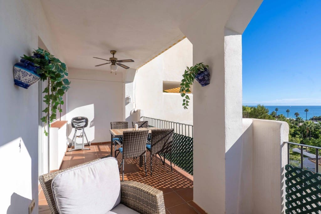 2 sovrum Lägenhet till salu i Benalmadena Costa med pool - 329 000 € (Ref: 9413701)