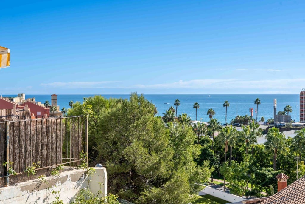 2 sovrum Lägenhet till salu i Benalmadena Costa med pool - 329 000 € (Ref: 9413701)