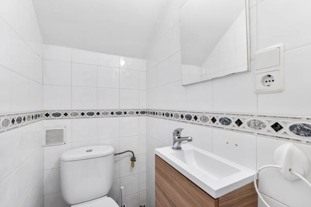 2 bedroom Townhouse for sale in La Florida, Orihuela with pool - € 159,900 (Ref: 9415549)