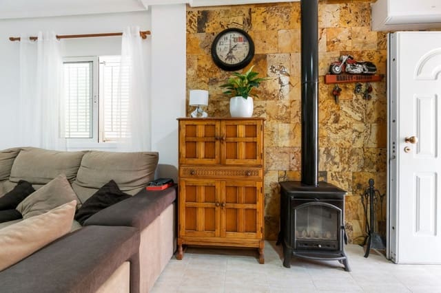 2 soverom Hus til salgs i Playa Flamenca, Orihuela med svømmebasseng garasje - € 279 500 (Ref: 9415550)