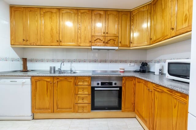 2 soverom Hus til salgs i Playa Flamenca, Orihuela med svømmebasseng garasje - € 279 500 (Ref: 9415550)