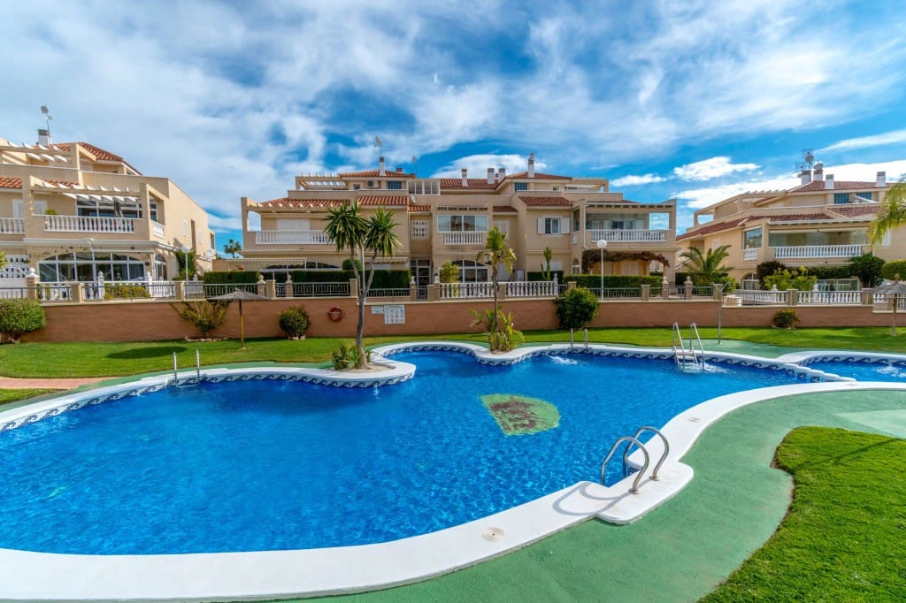 2 camera da letto Casa in vendita in Playa Flamenca con piscina garage - 279.500 € (Rif: 9415550)