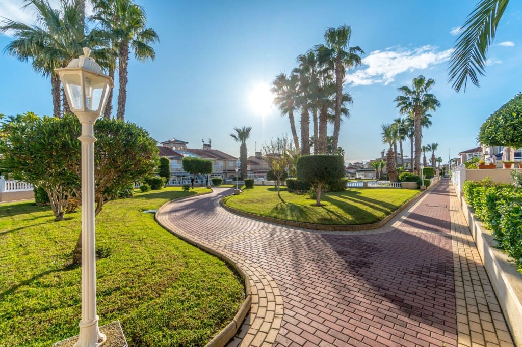 2 camera da letto Casa in vendita in Playa Flamenca con piscina garage - 279.500 € (Rif: 9415550)