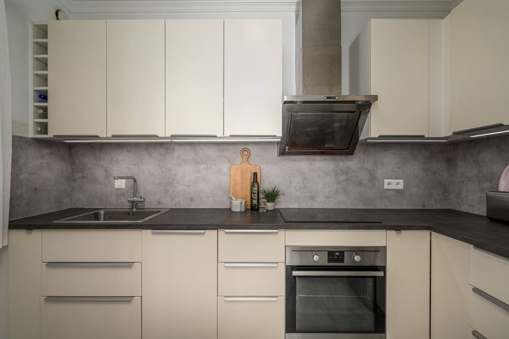 2 Zimmer Apartment zu verkaufen in Torrox-Costa mit Pool - 350.000 € (Ref: 9415554)