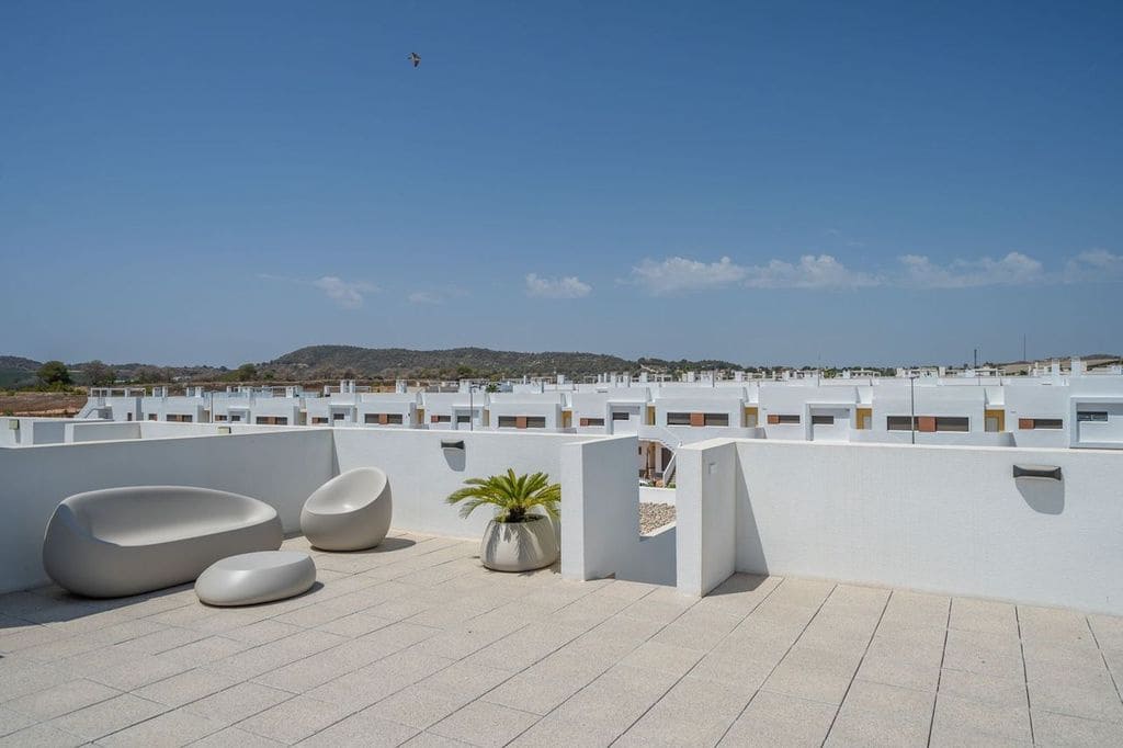 2 soverom Penthouse til salgs i Alicante by med svømmebasseng garasje - € 269 900 (Ref: 9415556)