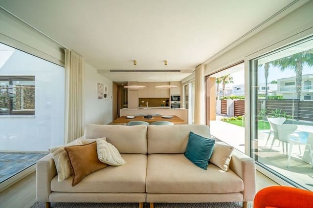 3 slaapkamer Villa te koop in Alicante stad met zwembad - € 469.900 (Ref: 9415559)