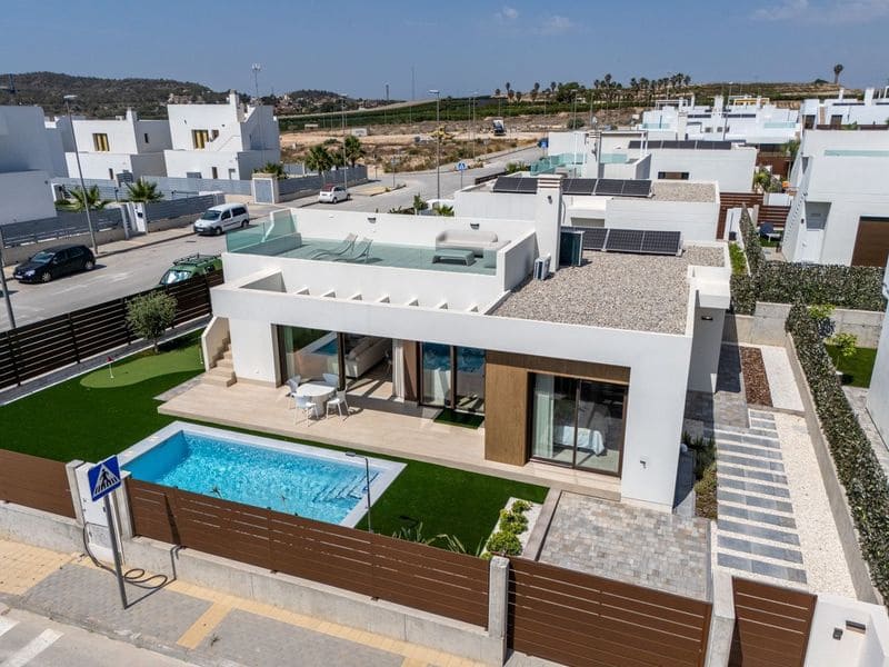 3 slaapkamer Villa te koop in Alicante stad met zwembad - € 469.900 (Ref: 9415559)