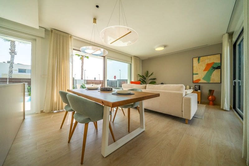 4 quarto Moradia para venda em Alicante cidade com piscina - 549 900 € (Ref: 9415560)