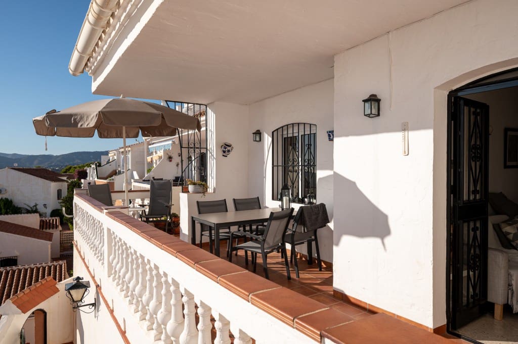 2 Zimmer Apartment zu verkaufen in Nerja mit Pool - 299.000 € (Ref: 9415563)